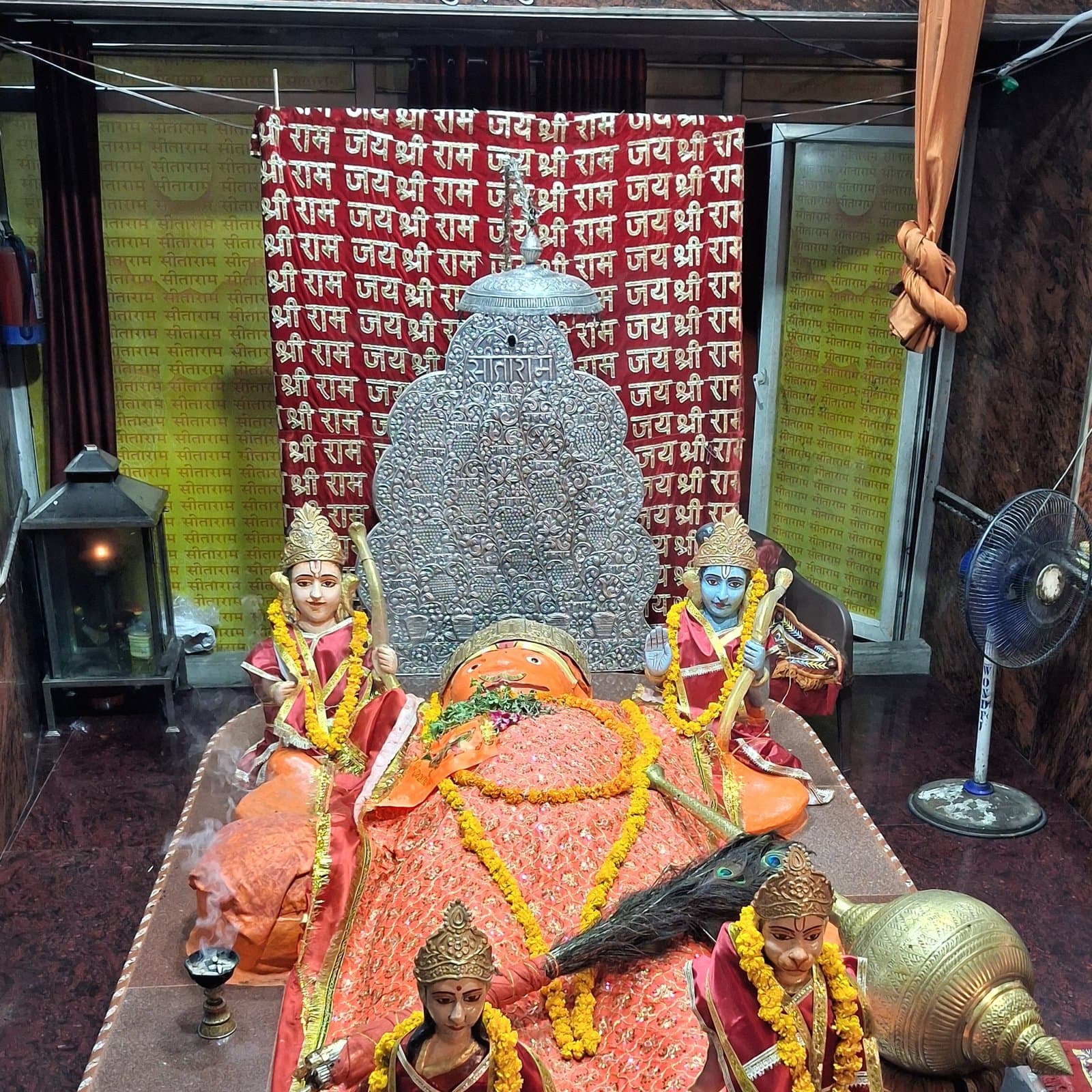 Scenes from Shri Lete Hue Hanuman Ji Mandir